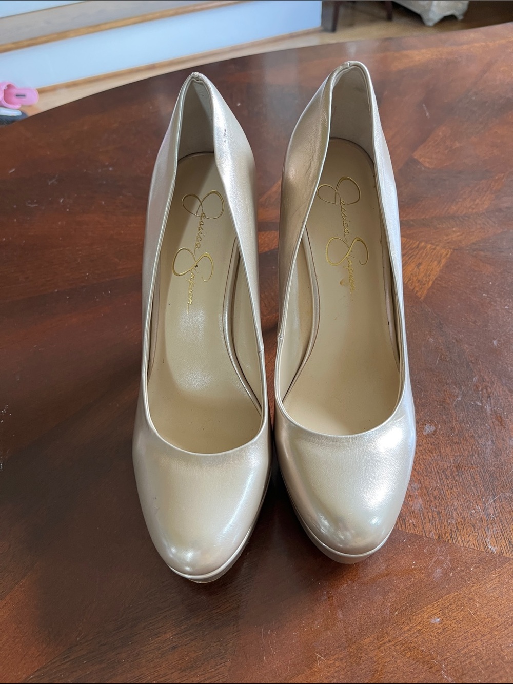 Jessica Simpson Champagne Metallic Platform Pumps